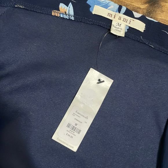 FRANCESCA’S Miami Wrap Dress NWT - Picture 4 of 6